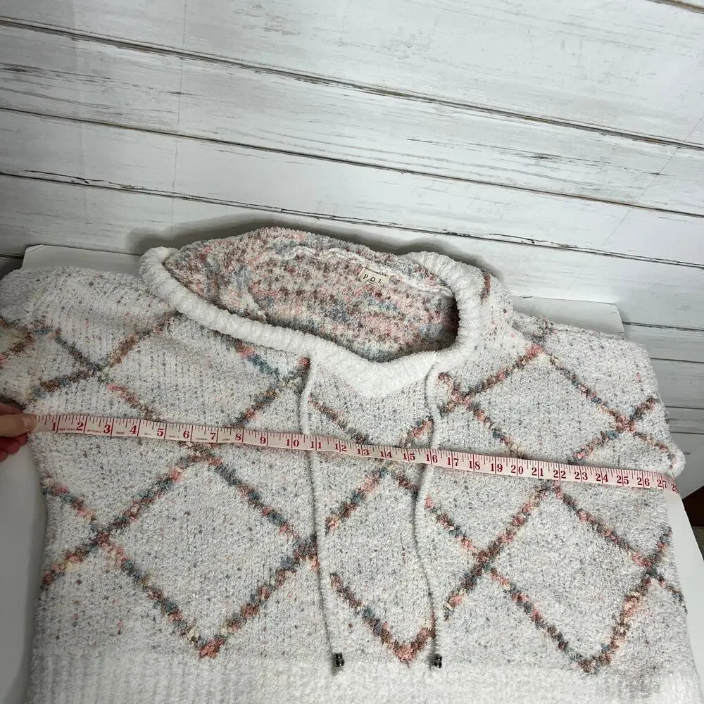 POL Knit Hoodie Sweater Size Small V-Neck Pullover Diamond Pattern